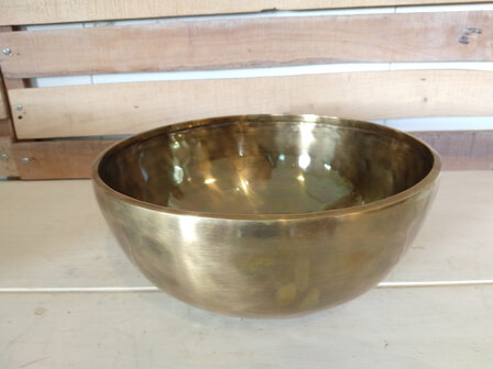 Singing bowl 26 cm including beater